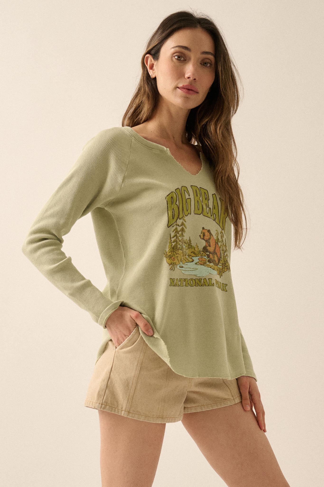 Big Bear Split-Neck Thermal Graphic Top