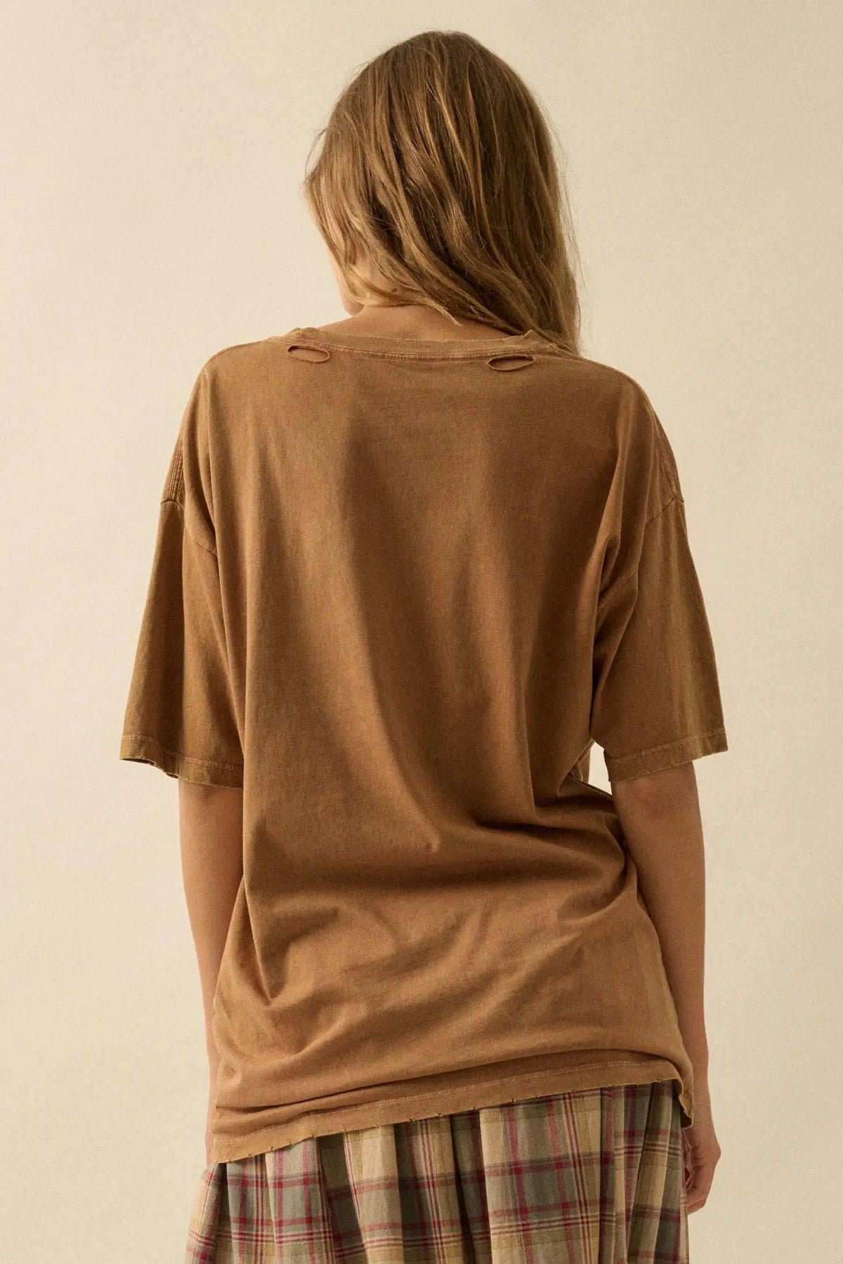 Bite the Apple Distressed Oversize Graphic Tee