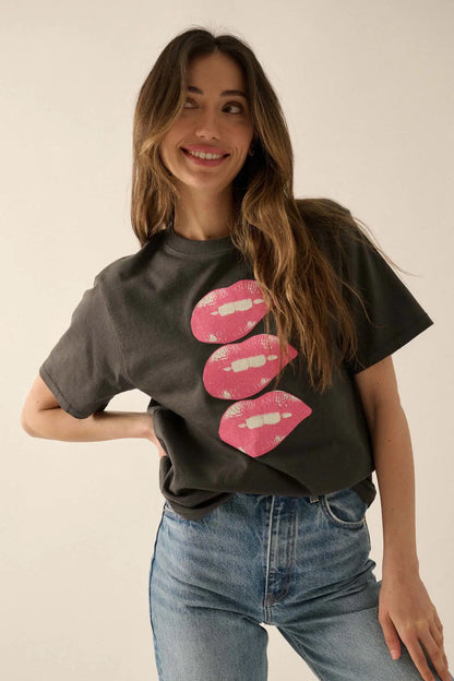 Lip Bite Vintage-Print Garment-Dyed Graphic Tee