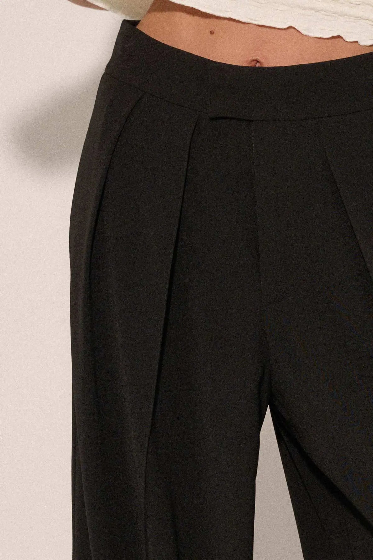 Hit Your Stride Pleat-Front Cuffed Wide-Leg Pants