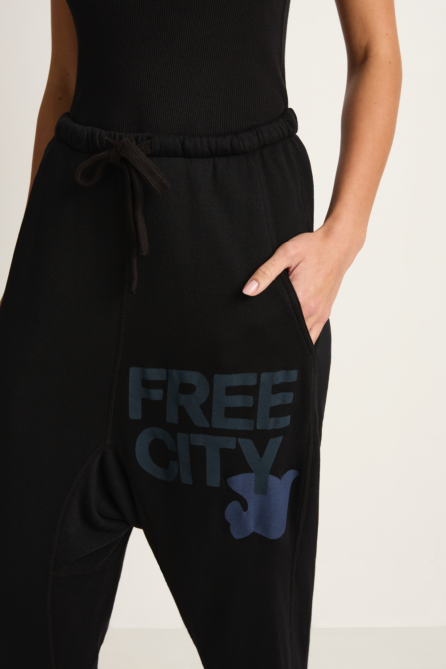 FREECITY Superfluff Pocket Lux Sweatpant - Moonshadow