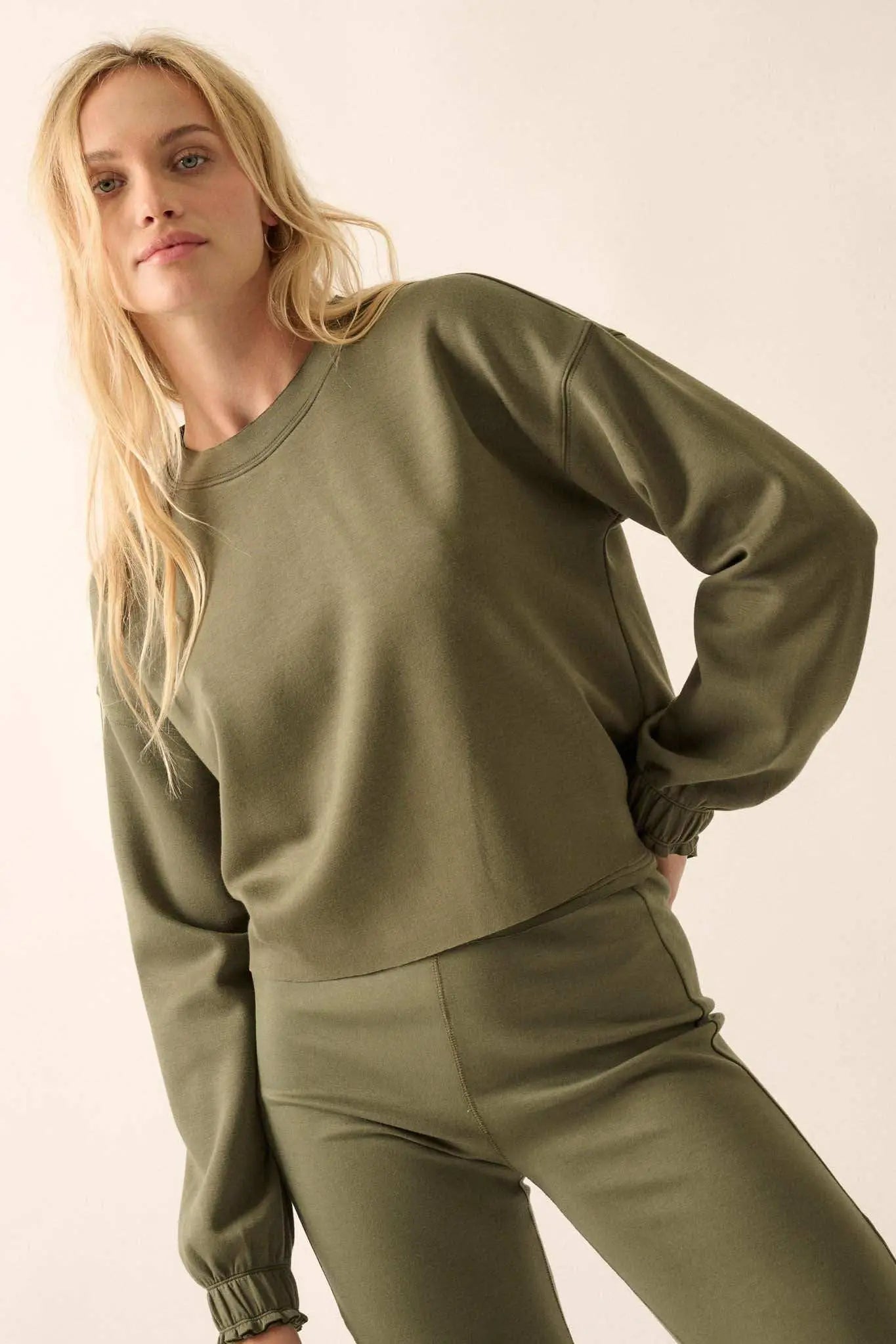 Premium Scuba Ruffle-Cuff Pullover Top